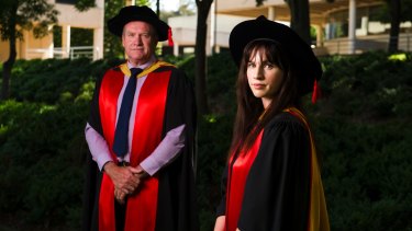 unsw graduation gown
