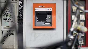 ing to scrap international atm fees
