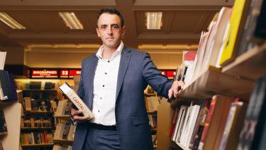 Dymocks managing director Steve Cox has criticised publishers for selling books directly to international retailer Book Depository while calling for import restrictions to remain.
