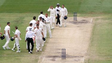 C Mon Channel Nine S Cricket Commentary Isn T As Bad As Everybody Is Saying