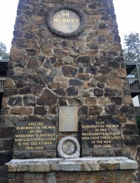 The cenotaph restored to its former glory.