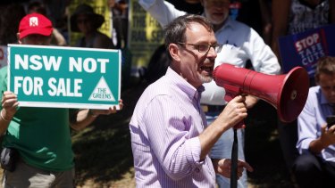 Greens MP John Kaye is opposed to TAFE funding cuts.