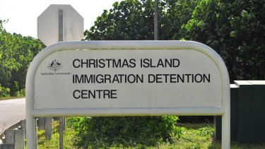 detention serco centres immigration credit