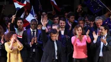 Emmanuel Macron, presidential hopeful, declares London a ...