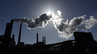 Compensation linked to the scrapped carbon tax will not be available to new welfare recipients. 
