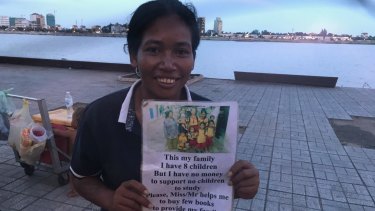 Yem Chanthy is a street beggar in Cambodia's capital Phnom Penh,and the adopted daughter of James Ricketson.