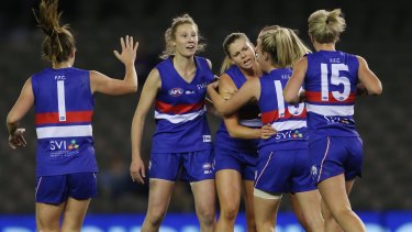 Ray S Rant It S Time For Afl Teams To Welcome Female Players
