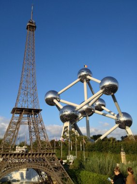 A scaled-back Eiffel Tower and the Atomium.