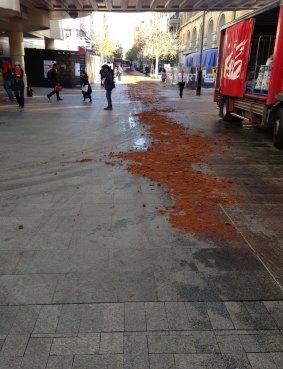 The clean-up of Murray Street Mall, as documented by reader Scott Varvell.