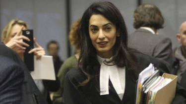 I M Wearing Ede Ravenscroft Amal Clooney S Quick Witted Response To Fashion Speculation