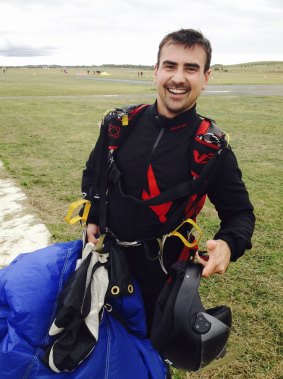 Ken Richards from Goulburn's Adrenalin Skydive is part of an Australian contingent going to California to break the large formation skydive record.