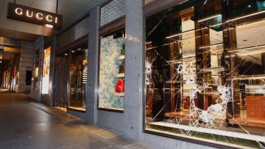 gucci store collins street