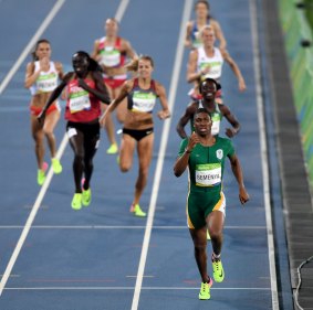 RIO DE JANEIRO, BRAZIL - AUGUST 20: Caster Semenya of South Africa leads the field during the Women's 800 meter Final on Day 15 of the Rio 2016 Olympic Games at the Olympic Stadium on August 20, 2016 in Rio de Janeiro, Brazil. (Photo by Shaun Botterill/Getty Images)