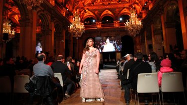 Paris Cracks Down On Fat Shaming As Fashion Capital Hosts Plus