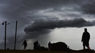 Shape of things to come?: A weak shelf cloud forms off Sydney's eastern beaches.