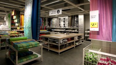 30 000 Line Up To Play Hide And Seek At Ikea Tempe But Ikea Has Other Ideas