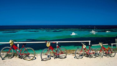 Holiday-makers who take their boats to Rottnest will soon have new mooring options.