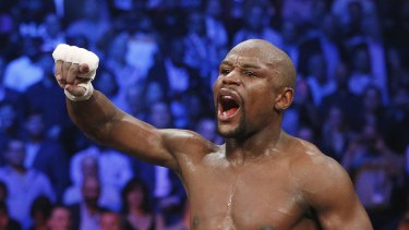 Floyd Mayweather denied a visa just hours before he was due to fly to Australia via private plane with a 30-person entourage.
