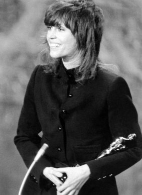 Fonda with her Best Actress Academy Award for Klute.