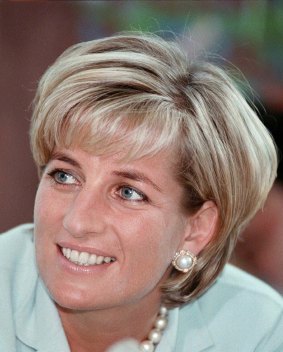 Diana "banished her helmet hair in favour of shorter, sexier styles".