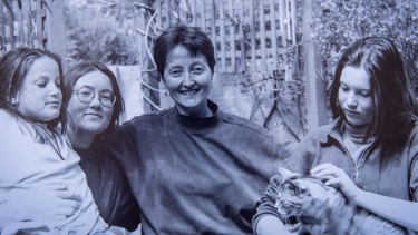 Bryden in 1995, when she first received her diagnosis of dementia; at the time she was a recently divorced mother of three daughters, (from left) Micheline, Ianthe and Rhiannon.