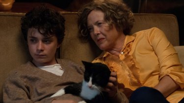 Jamie (Lucas Jade Zumann, left) is bewildered by all the advice thrust upon him by his mother Dorothea (Annette Bening) and others in 20th Century Women.