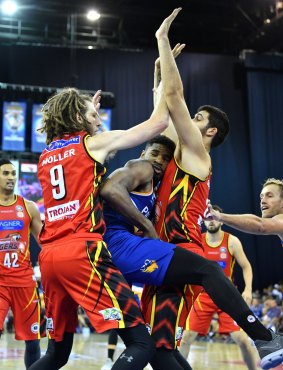Melbourne United show off some strong defence against Brisbane on Saturday.