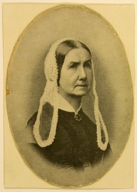 An 1800s photograph of Anna Whistler.
