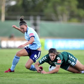Sydney FC Chloe Logarzo said elite sport teams should have open and frank discussions about managing their periods.