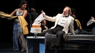 Cat On A Hot Tin Roof Review Weaving Alone Strikes Deep Vein Of