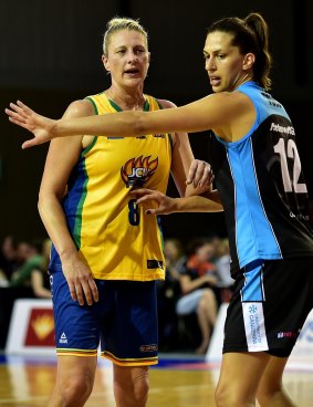 Suzy Batkovic dominated against Marianna Tolo and the Capitals in Friday night's game. But the Capitals bounced back against Sydney Uni on Sunday. 
