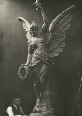 The original Winged Victory. 