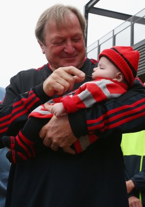 Kevin Sheedy and a Baby Bomber.