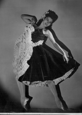 Tamara Tchinarova  came to Australia with the Ballet Russes, stayed and danced leading roles with the Borovansky company. 
