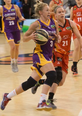 Boomer Brittany Smart (left) injured an ankle against Perth.
