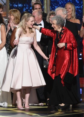 Elisabeth Moss and author Margaret Atwood embrace as The Handmaid's Tale wins the Emmy for outstanding drama series.