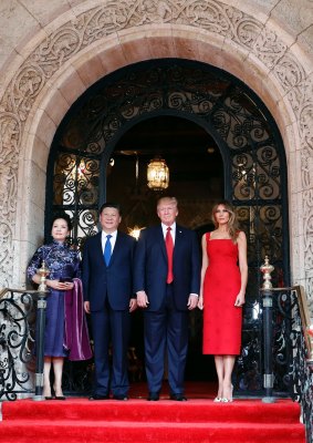 Donald Trump and Xi Jinping with their wives, first lady Melania Trump and Chinese first lady Peng Liyuan.