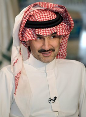 Saudi prince Alwaleed bin Talal has demanded Donald Trump withdraw from the US presidential race.