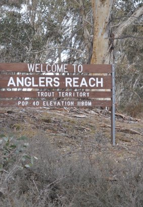 Anglers Reach is a popular holiday spot for families visiting the Selwyn snowfields in the Snowy Mountains.