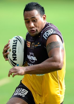 Francis Molo during a Brisbane Broncos training session in 2013.
