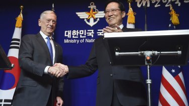 US Secretary of Defense Jim Mattis with South Korea's Defence Minister Song Young-moo.