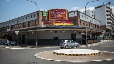 The Fairfield Hotel has committed to giving $2.6 million in donations to community organisations if its application to increase its poker machines from 23 to 30 is successful.