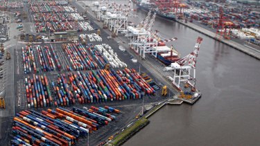 Bay West would begin to take over once traffic at the Port of Melbourne reached about 8 million shipping containers a year.