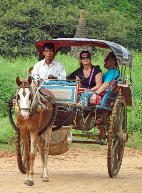 Horse-and-cart ride through the Kayminga Pagoda complex in Bagan.