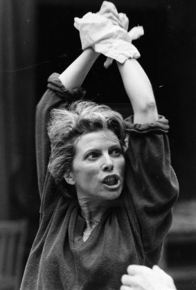 Whitelaw in rehearsal for The Greeks, 1980.