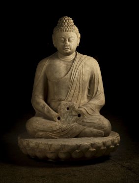 The impressive marble statue of Bhaisajyaguru (Medicine Buddha) excavated from the Taiping Temple site at Jiucheng Palace, Linyou County, Baoji. 