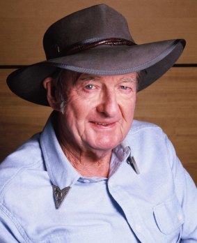 The late great Slim Dusty.