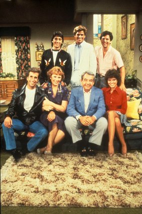 The cast of <i>Happy Days</i> from left to right: The Fonz (Henry Winkler), Chachi (Scott Baio), Marion Cunningham (Marion Ross), Howard Cunningham (Tom Bosley), Joanie (Erin Moran). 