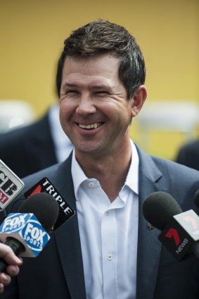 Former Australia captain Ricky Ponting has been named as new head coach of IPL team the Mumbai Indians.