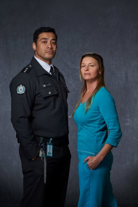 Robbie Magasiva (Will Jackson) and Tammy MacIntosh (Kaz Proctor).